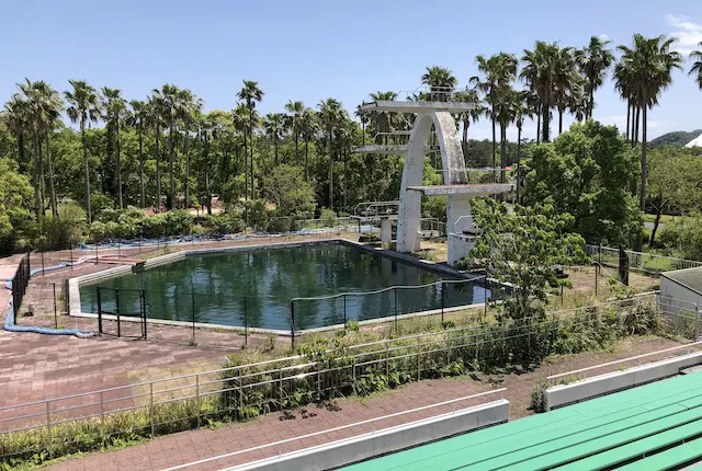 宮崎県総合運動公園水泳場の飛び込み台