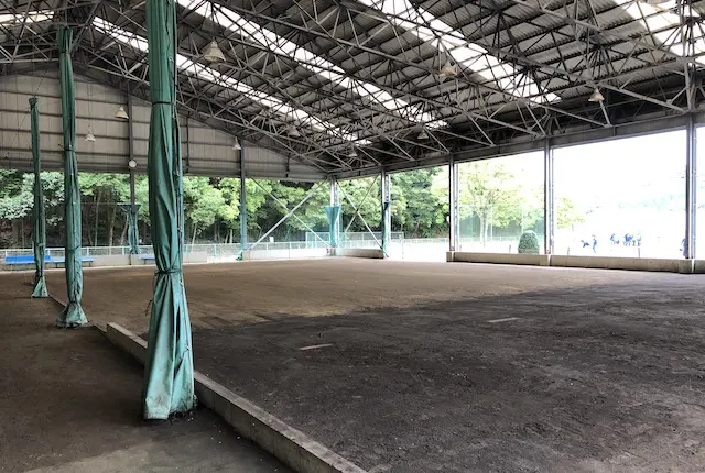 薩摩川内市総合運動公園野球場の屋内練習場