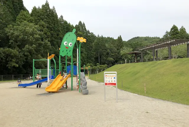 薩摩川内市総合運動公園 わんぱく広場の遊具