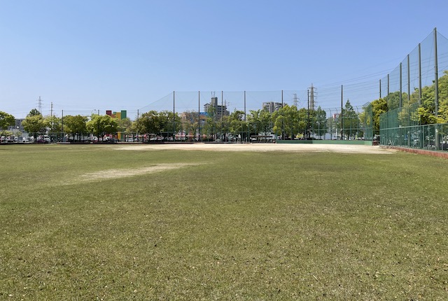 箱崎公園の野球場