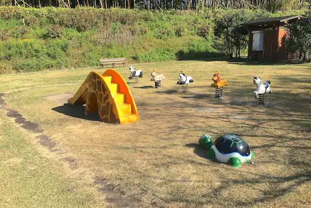 塚原古墳公園の幼児遊具