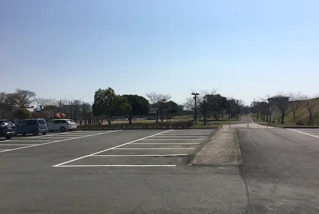 小島公園の駐車場