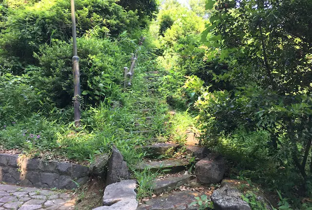 竹迫城跡公園の本丸入口