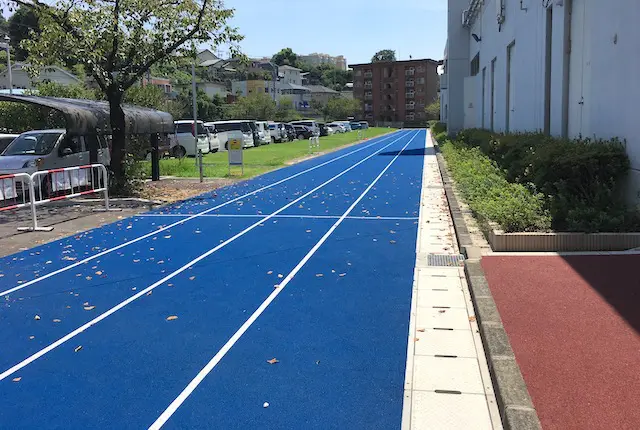 熊本県立総合体育館の走路