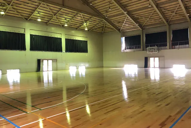 龍田体育館の中体育室