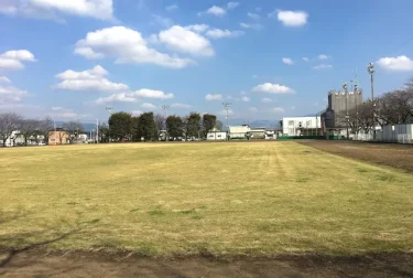 菊陽町民総合運動場（熊本県）菊陽町役場の隣のグラウンド