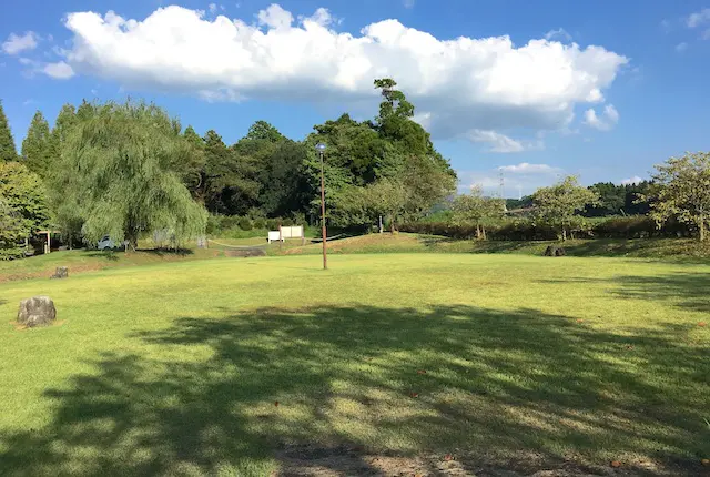 矢護川公園の芝生広場