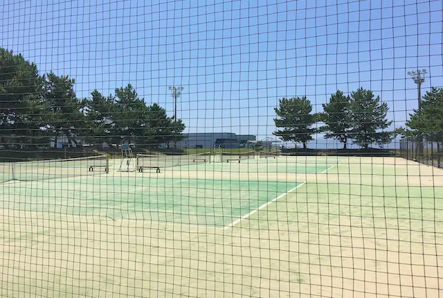 長洲町総合スポーツセンターのテニスコート