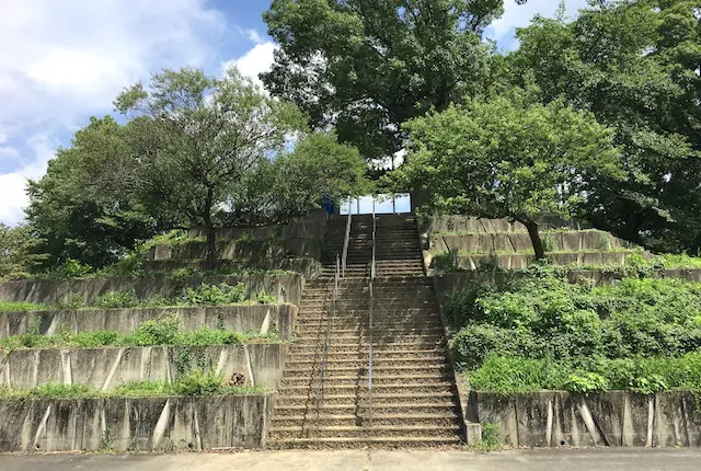 福原グラウンドの階段