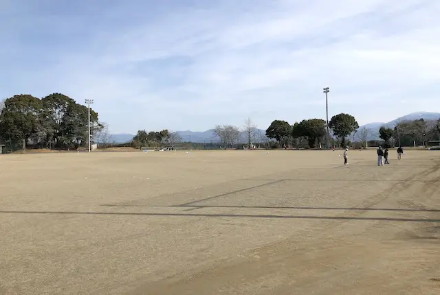 相良村運動公園の多目的グラウンド